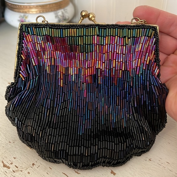 Vintage La Regale beaded Hong Kong evening bag clutch - Picture 3 of 8